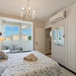 Center - 350m Apartment *
