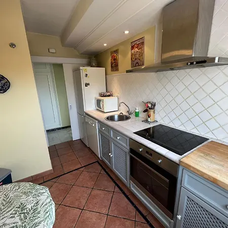 Center – 350m * Marbella